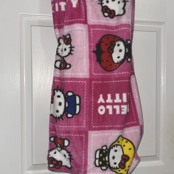 Hello kitty blanket throw - Picture 2 of 2